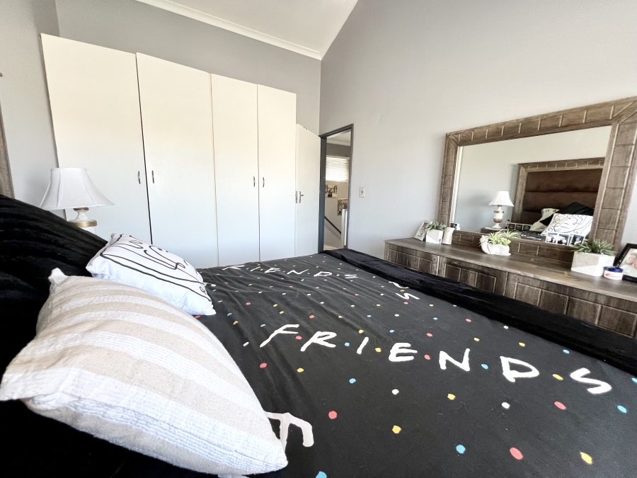 2 Bedroom Property for Sale in Flamingo Vlei Western Cape